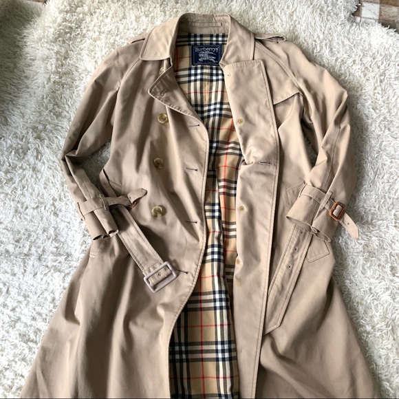 Burberry’s London Vintage Trench - - Picture 2 of 16